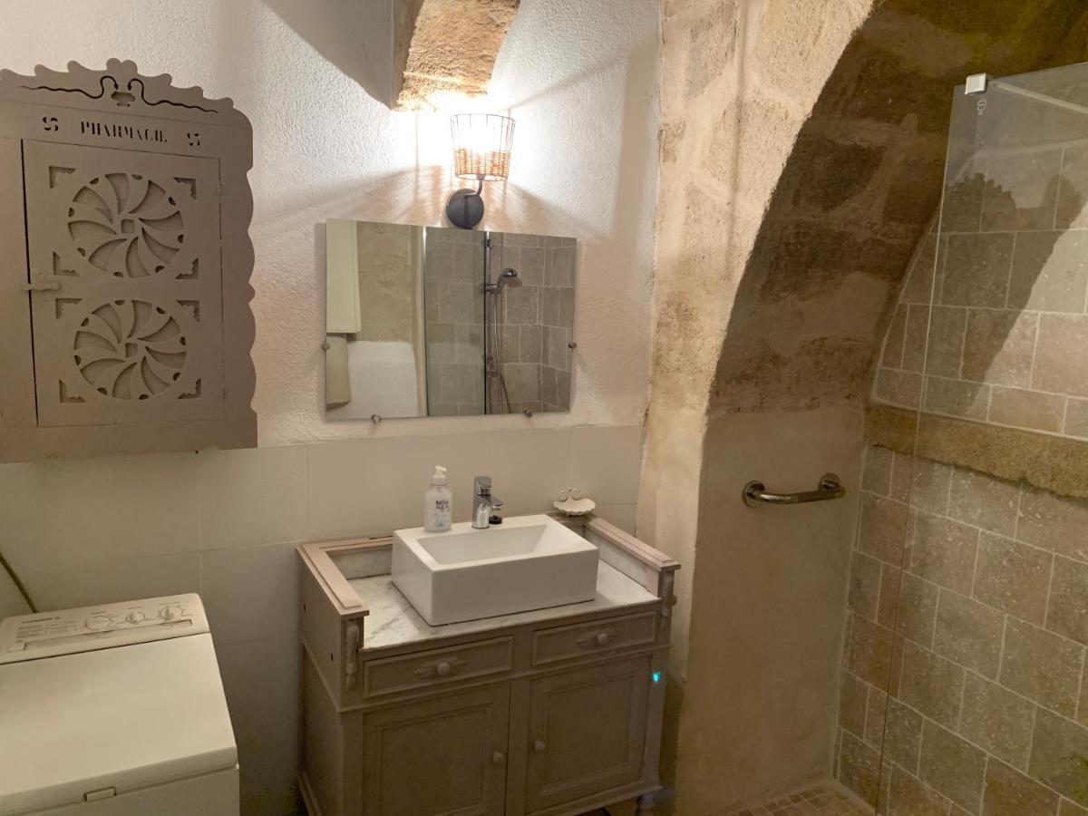 Appartement De Charme Dans Le Coeur Historique D'Uzès Exterior foto