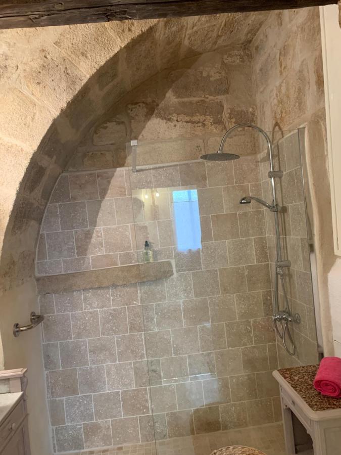 Appartement De Charme Dans Le Coeur Historique D'Uzès Exterior foto