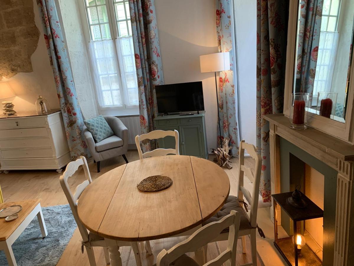 Appartement De Charme Dans Le Coeur Historique D'Uzès Exterior foto